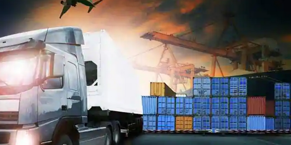 Smooth Sailing: How Freight Forwarders Navigate Complex Logistics