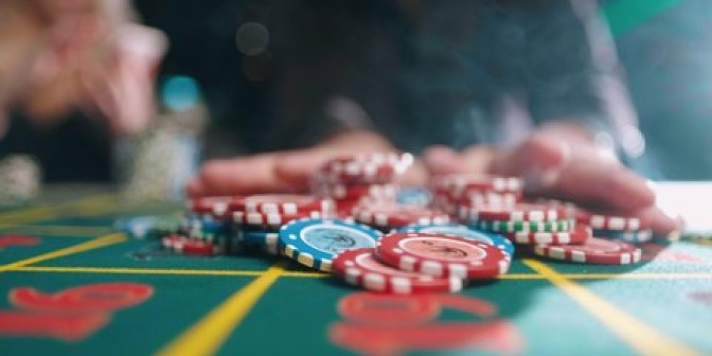 Play Automatic Slots And Get Into The Slot Machine Action