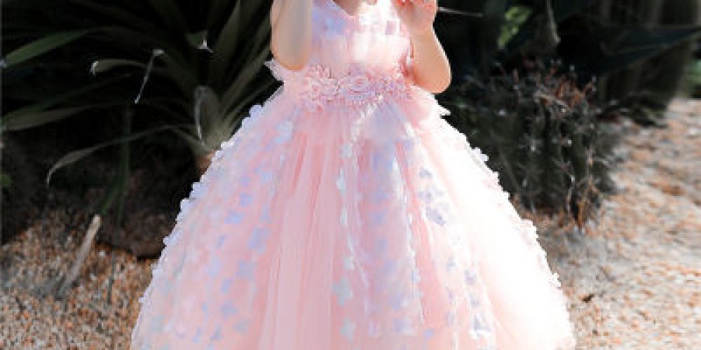 What all that you should know about deciding on gowns for babies