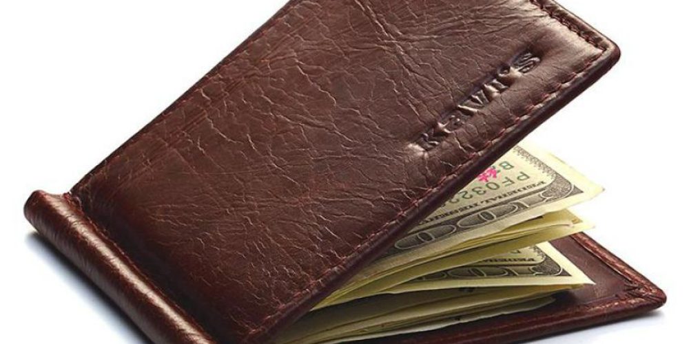 The Perfect Way to Carry Your Cash: Gucci Money Clip Wallet